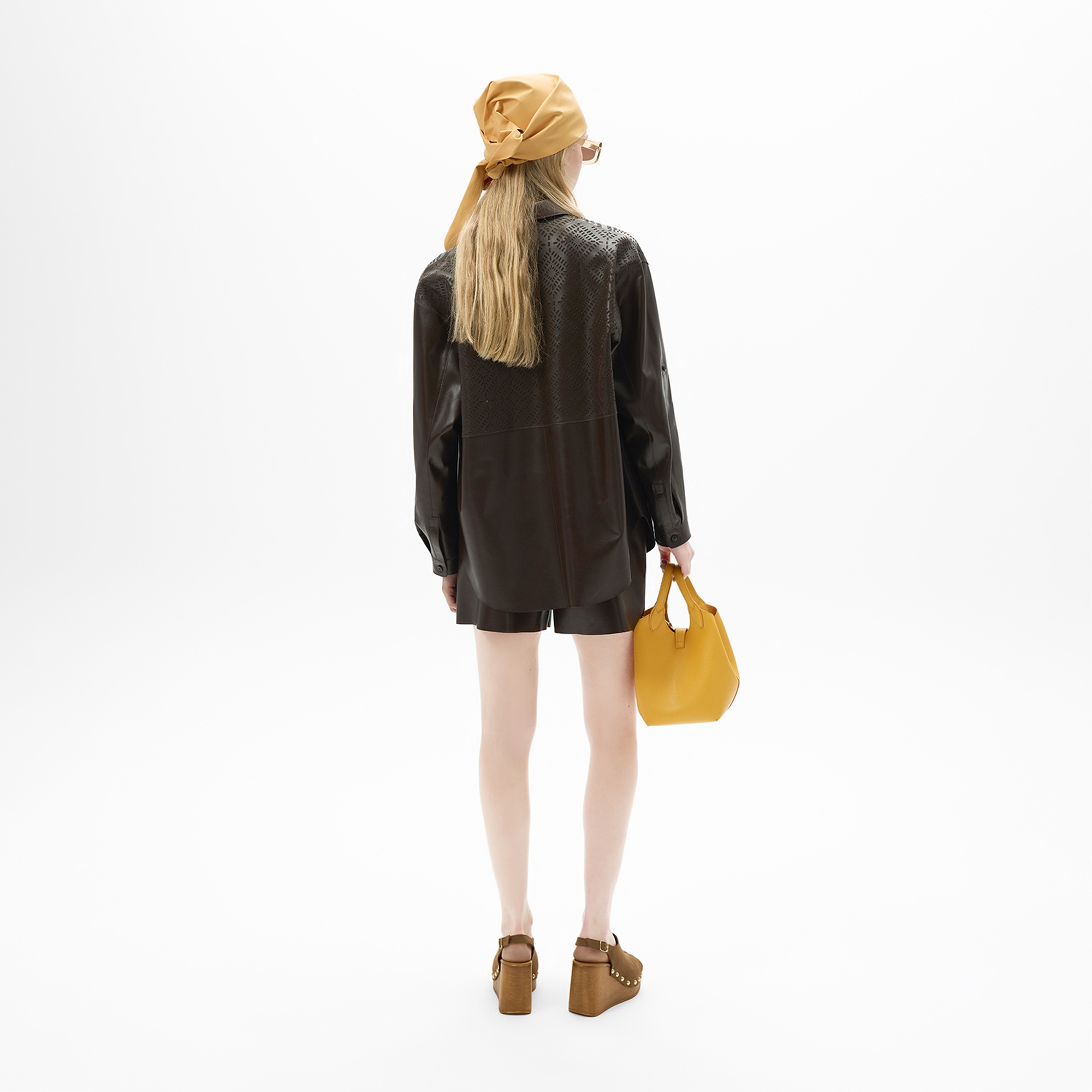 Kadın Kahve Lazer Kesimli Geometrik Desenli Deri Gömlek