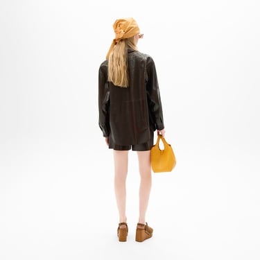  Kadın Kahve Lazer Kesimli Geometrik Desenli Deri Gömlek