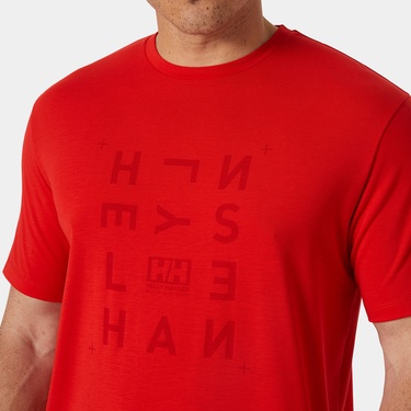  Helly Hansen Skog Recycled Graphic Erkek Kırmızı T-shirt