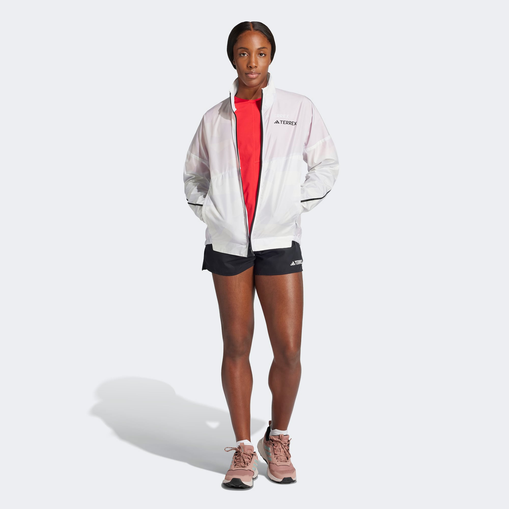  adidas Terrex Multi Printed Kadın Gri Koşu Rüzgarlık