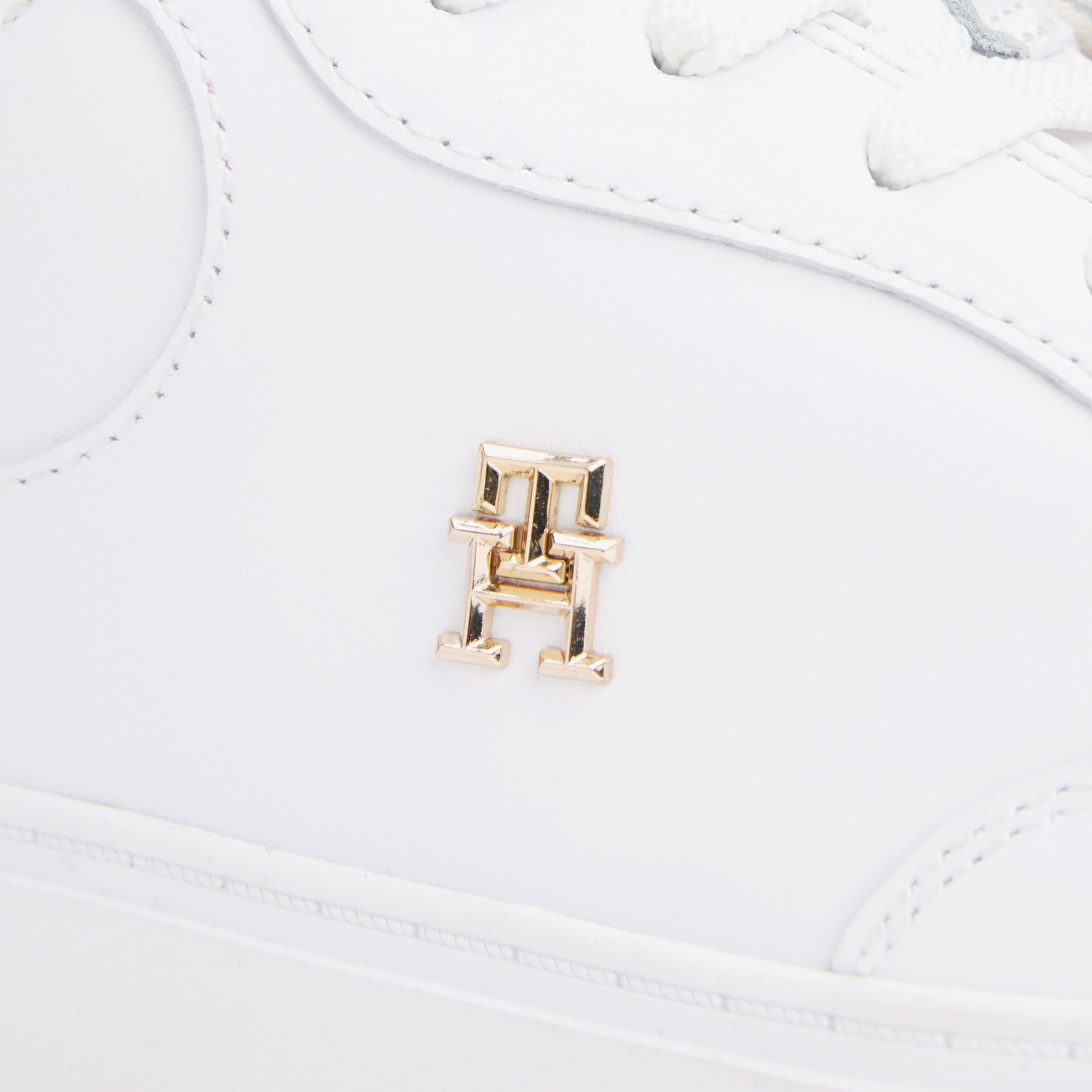 Tommy Hilfiger Essential Chic Court Kadın Beyaz Spor Ayakkabı