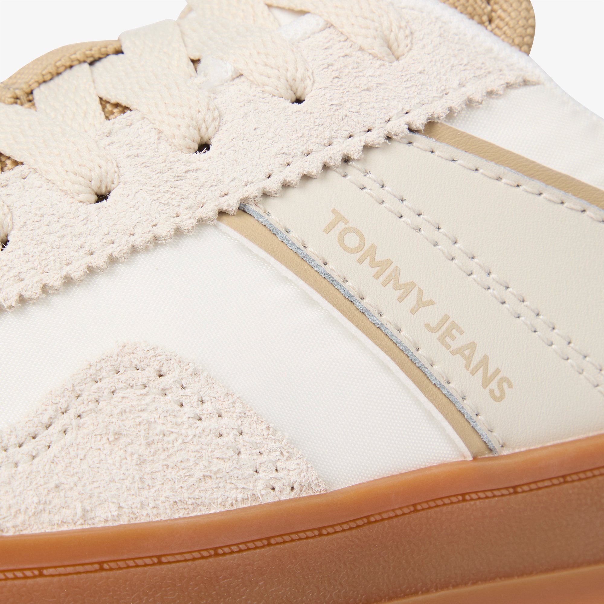 Tommy Hilfiger Greenwich Mix Media Kadın Bej Spor Ayakkabı