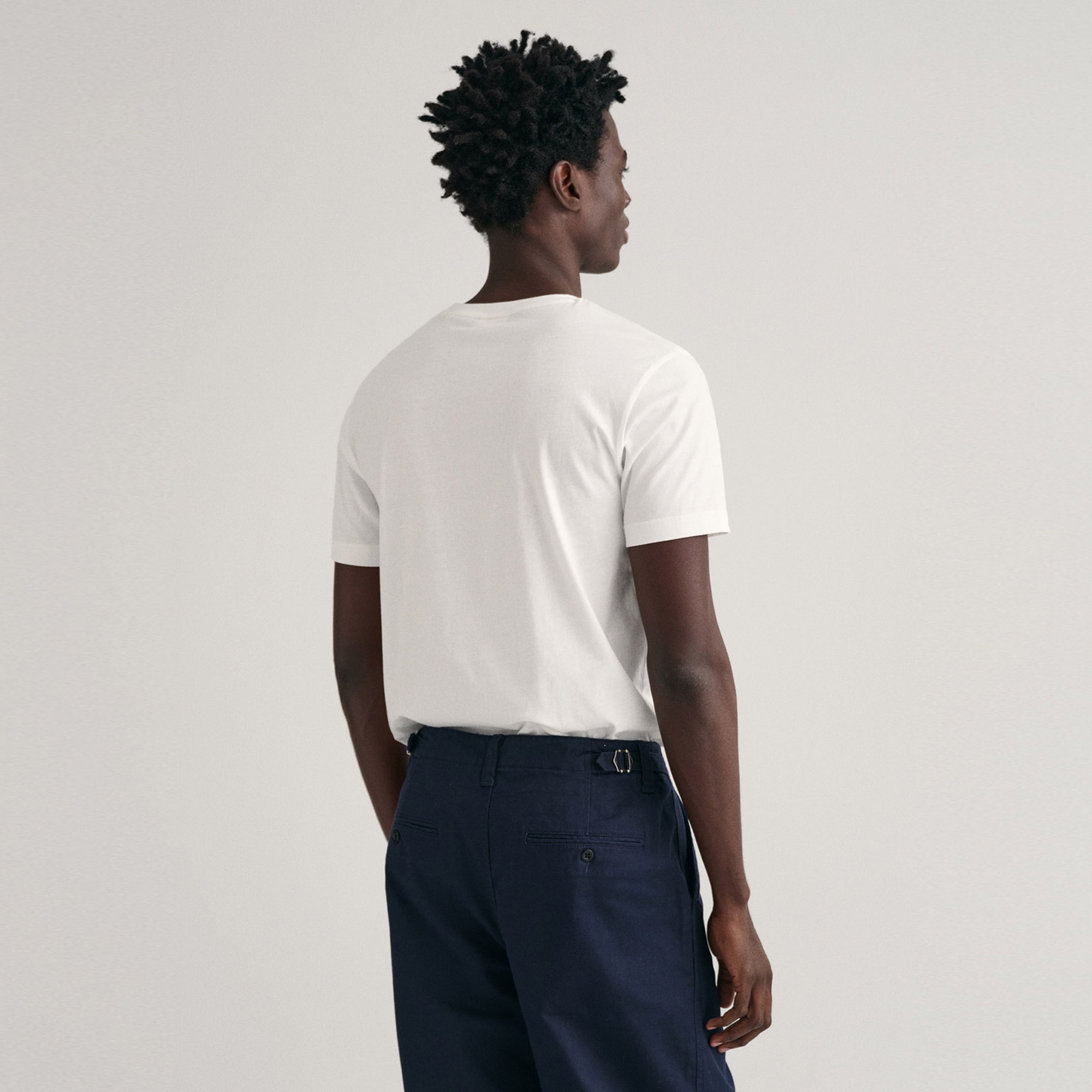 GANT Erkek Beyaz Regular Fit Bisiklet Yaka Logolu T-shirt