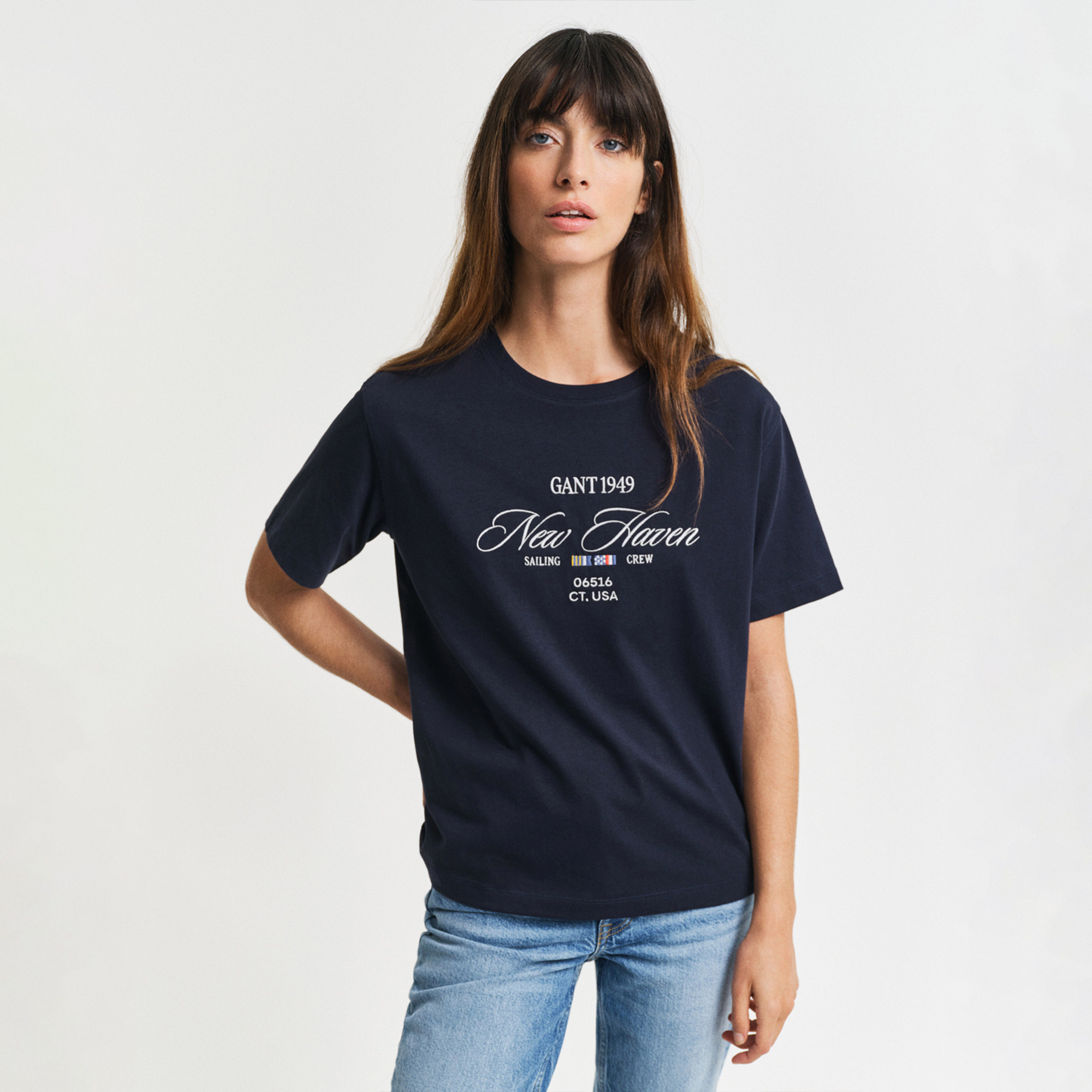  GANT Kadın Lacivert Relaxed Fit Bisiklet Yaka Logolu T-Shirt