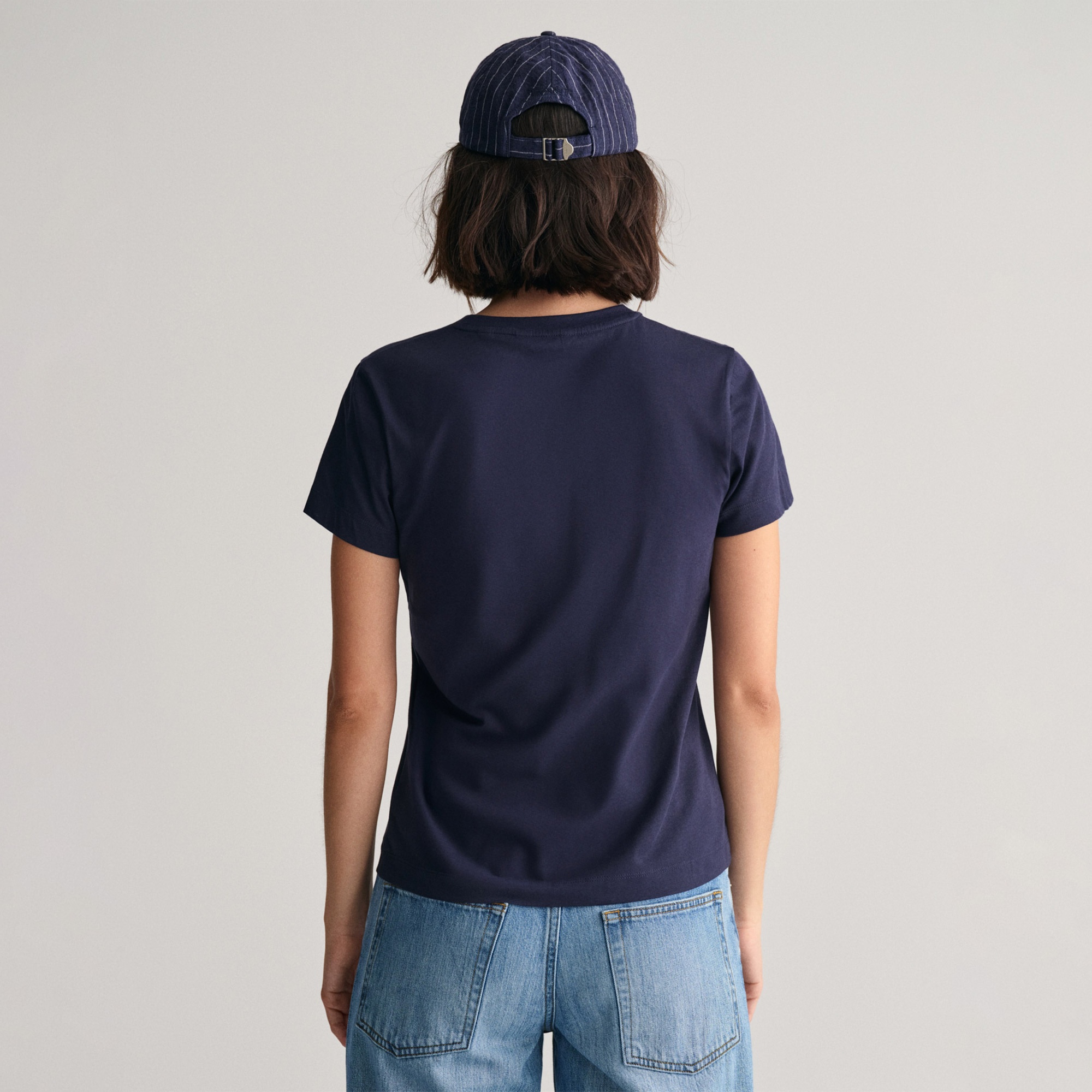 GANT Kadın Lacivert Regular Fit Bisiklet Yaka T-Shirt