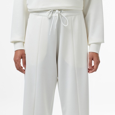  Lacoste Classic Kadın Loose Fit Beyaz Eşofman Altı