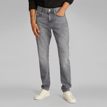 Calvin Klein Slim Taper Erkek Gri Jean