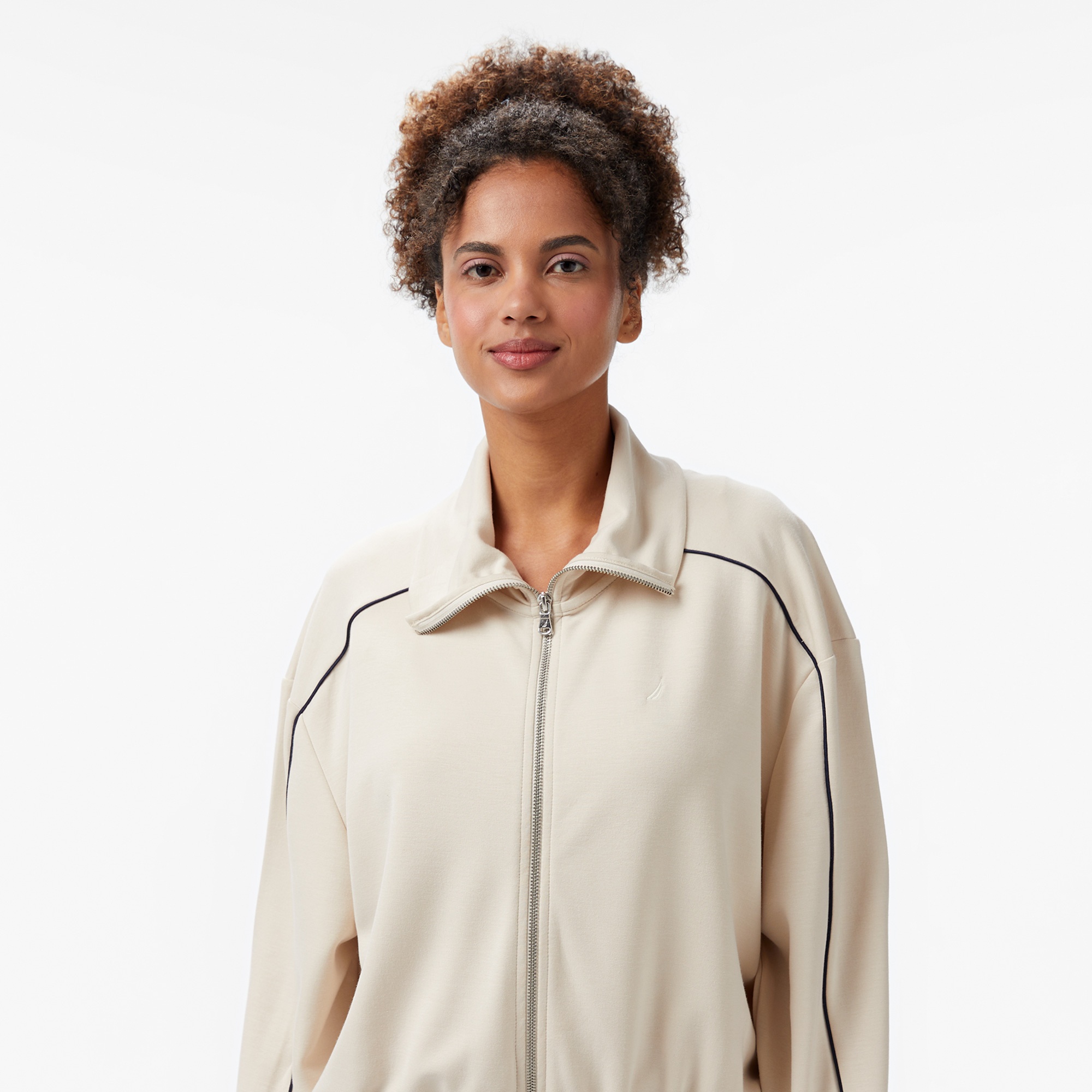 Nautica Kadın Krem Rengi Regular Fit Dik Yaka Sweatshirt