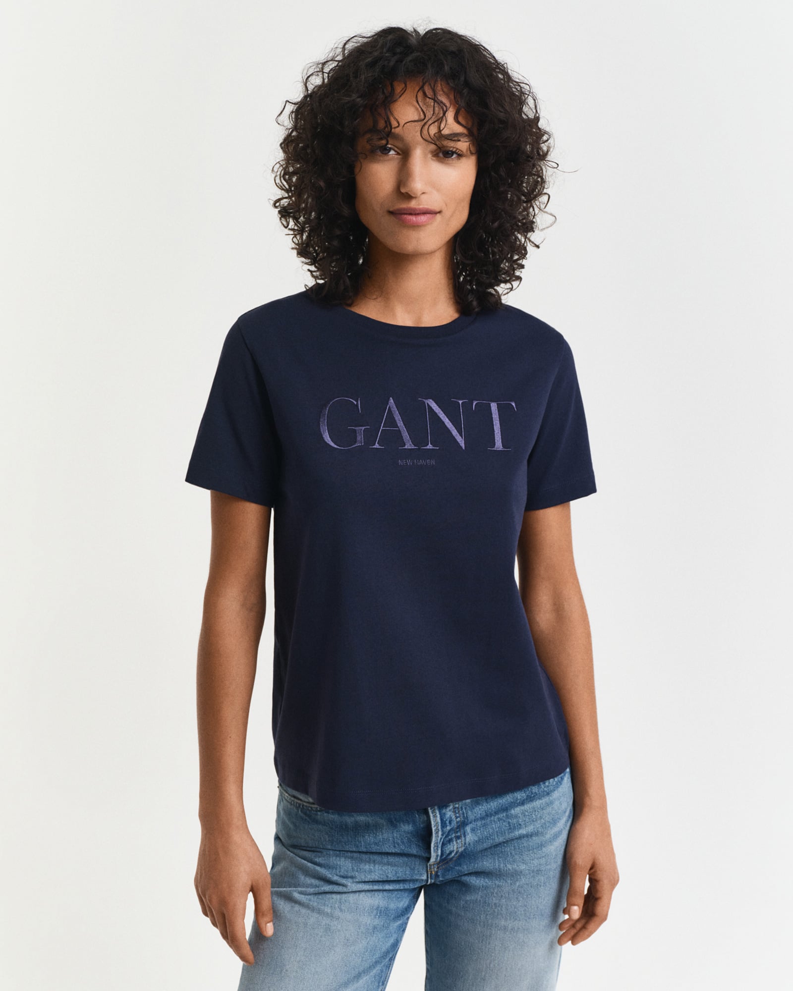  GANT Kadın Lacivert Regular Fit Bisiklet Yaka Logolu T-Shirt