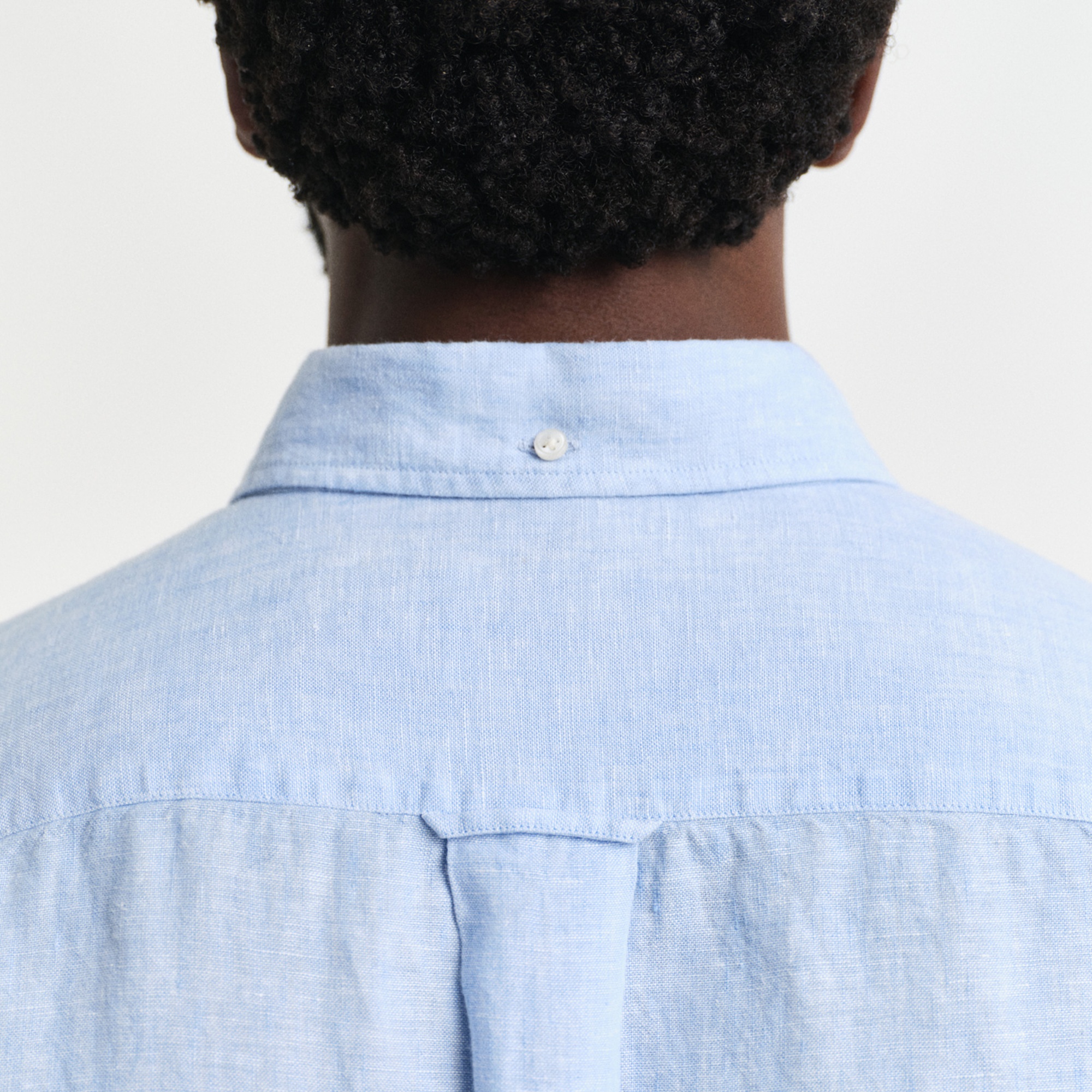 GANT Erkek Mavi Regular Fit Düğmeli Yaka Keten Gömlek