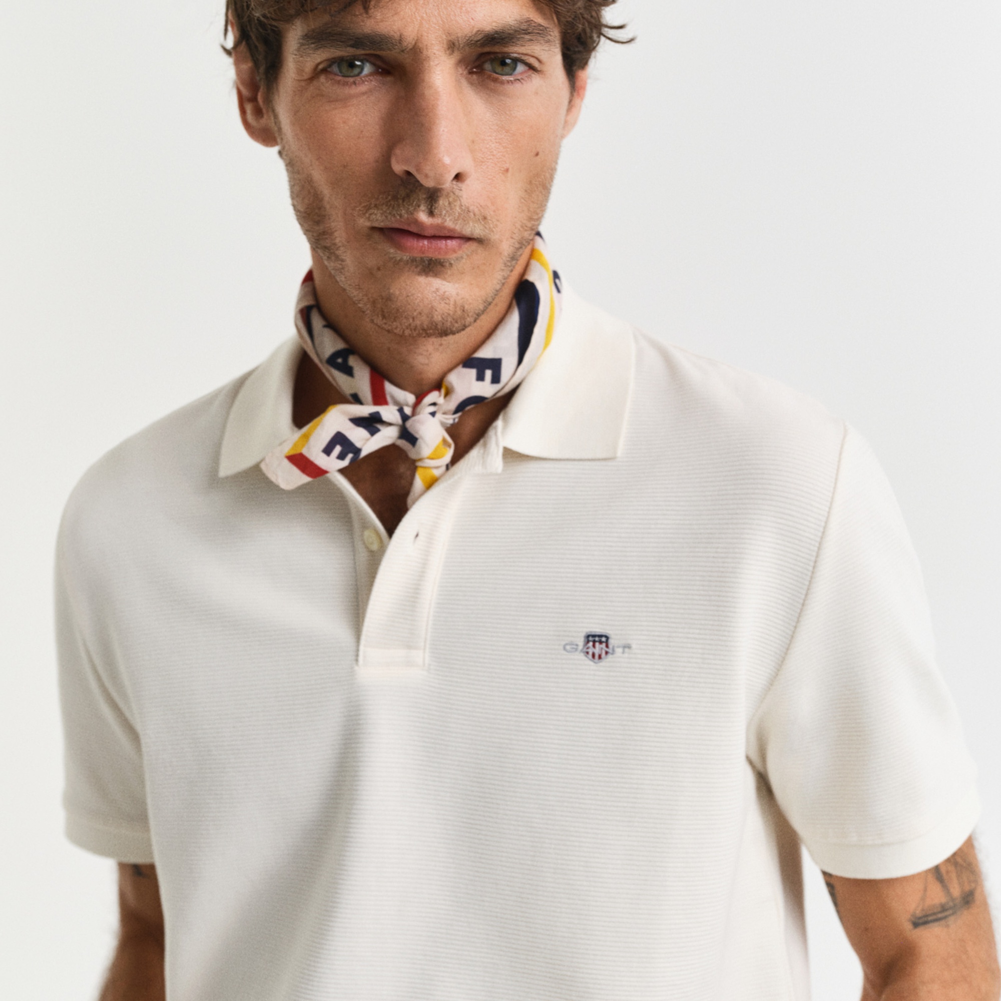 GANT Erkek Krem Regular Fit Düğmeli Yaka Polo T-Shirt