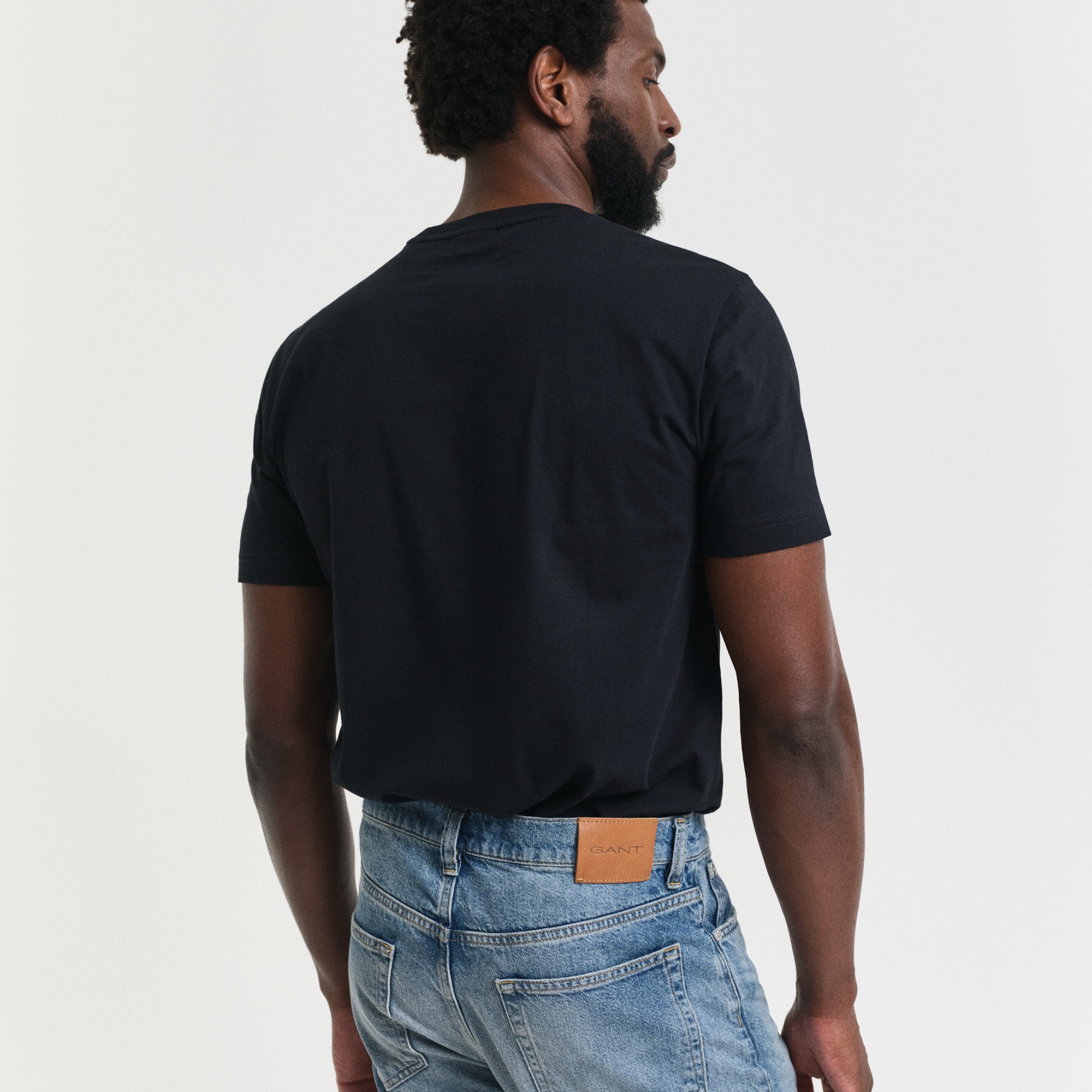 GANT Erkek Siyah Regular Fit Bisiklet Yaka Logolu T-Shirt