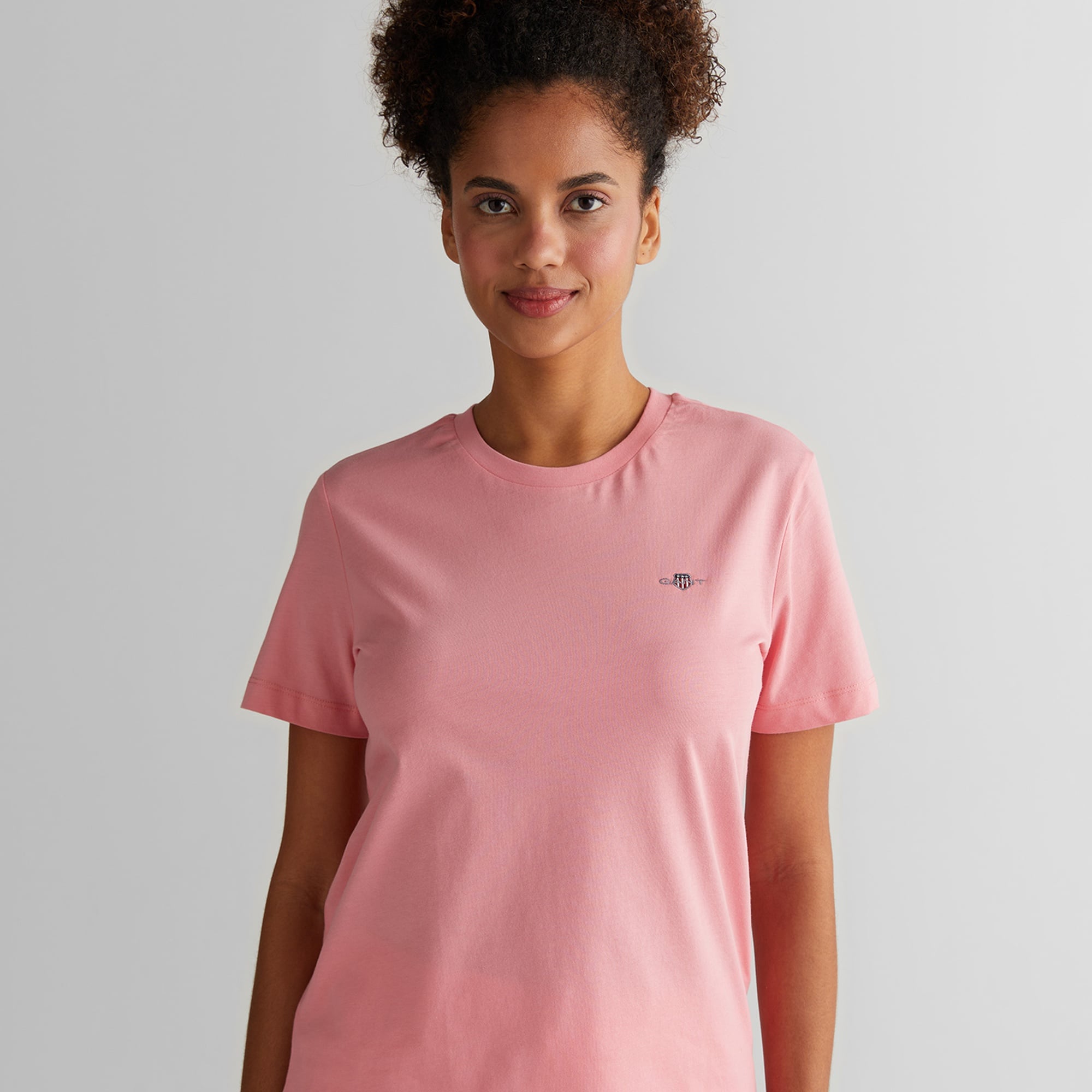 GANT Kadın Pembe Regular Fit Bisiklet Yaka T-Shirt