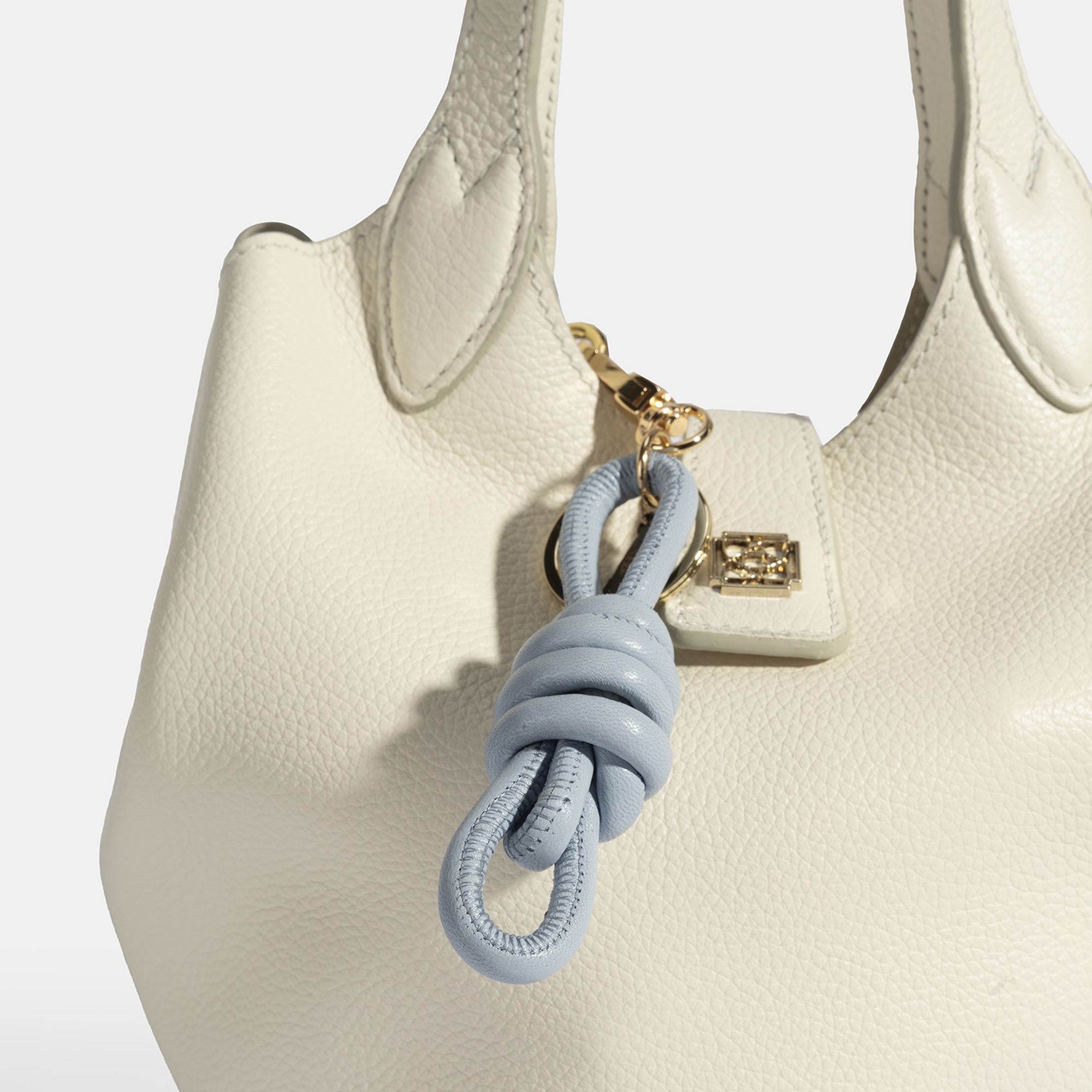 Mavi Düğüm Detaylı Deri Anahtarlık