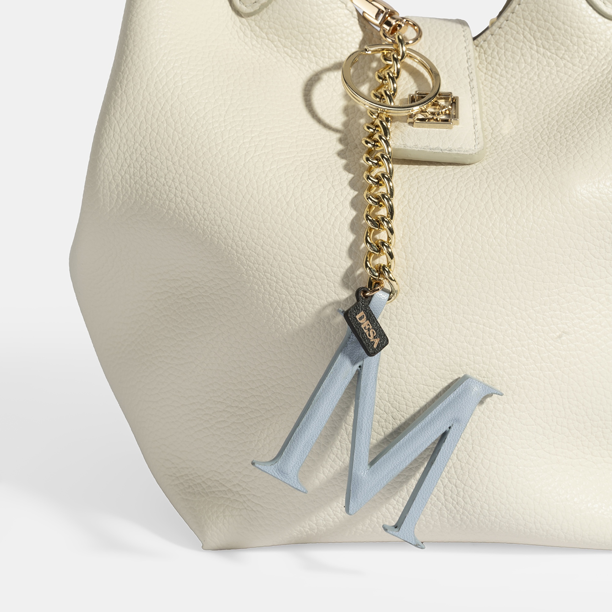 Mavi M Harfi Deri Anahtarlık