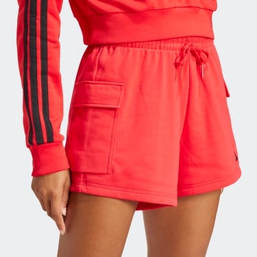  adidas Essentials Small Logo French Terry Cargo Kadın Kırmızı Şort