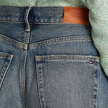  Tommy Hilfiger Mini Flare Kadın Lacivert Şort