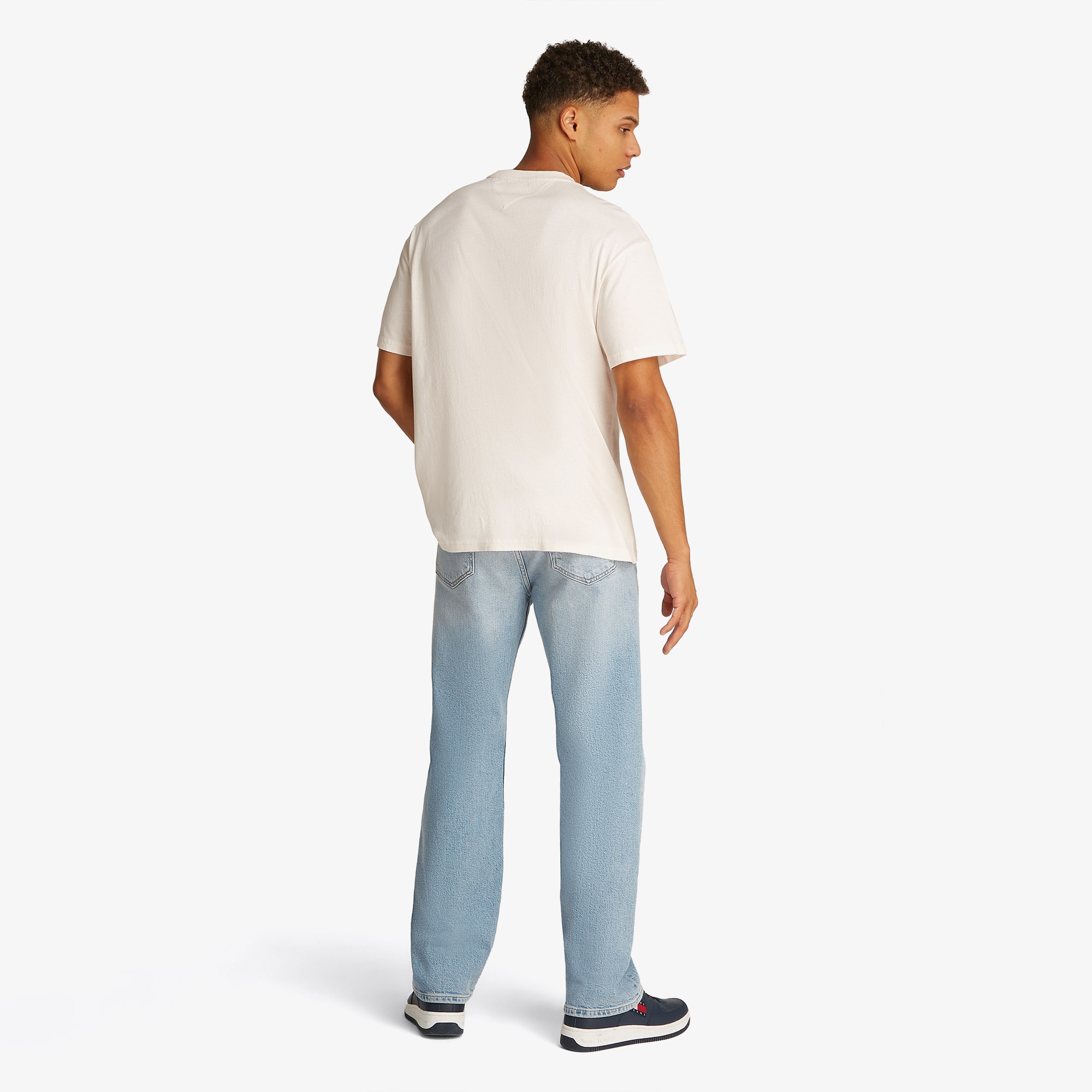 Tommy Jeans Relax Beach Club Graphic Erkek Beyaz T-Shirt