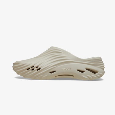  Crocs Echo Wave Unisex Bej Terlik