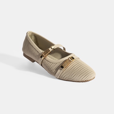  Kadın Bej Metal Toka Aksesuarlı Deri Babet