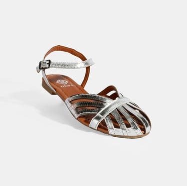  Kadın Gümüş Ayarlanabilir Tokalı Rugan Sandalet