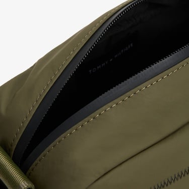  Tommy Hilfiger Colour Reporter Erkek Haki El Çantası