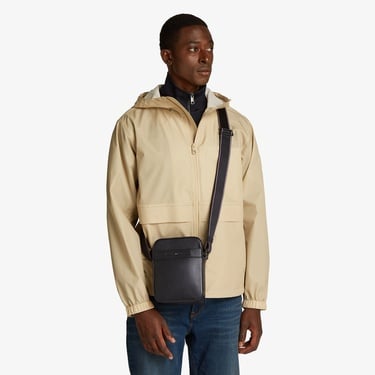  Tommy Hilfiger Corp Mini Erkek Siyah Çapraz Çanta