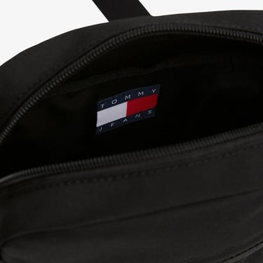  Tommy Hilfiger Ess Daily Squared Erkek Siyah El Çantası