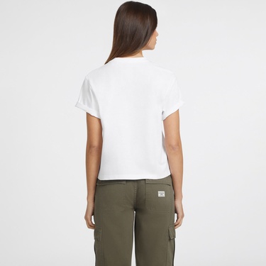  Guess Kadın Beyaz T-Shirt