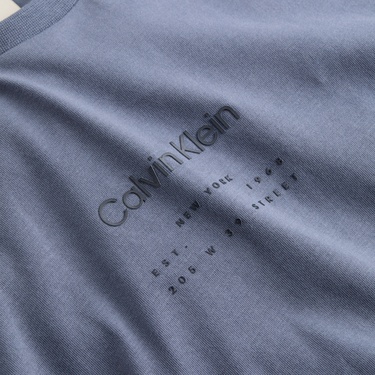  Calvin Klein Raised Editorial Logo Erkek Gri T-Shirt