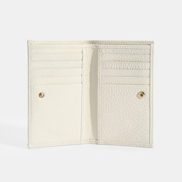  Kadın Beyaz Deri Cüzdan