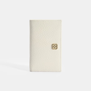  Kadın Beyaz Deri Cüzdan