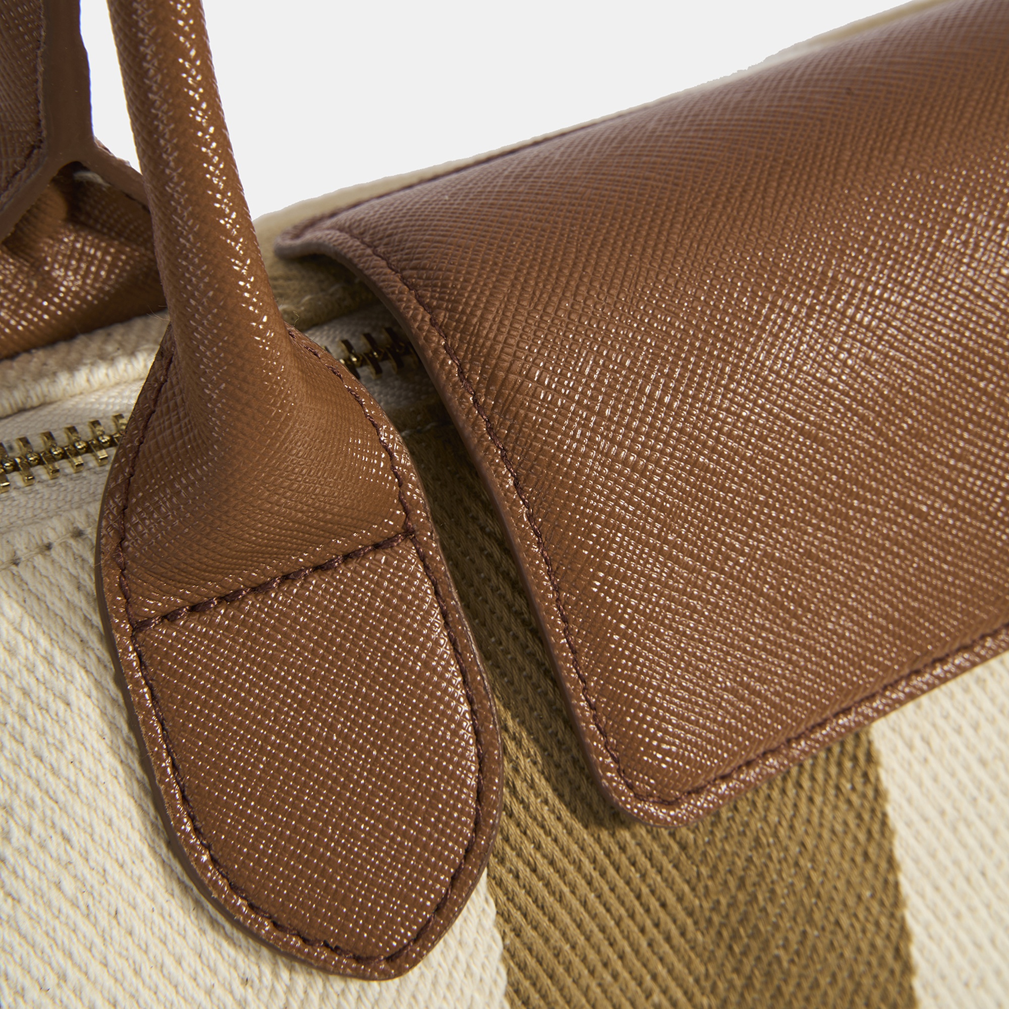 Kadın Monogram Logolu Vizon Çizgili Kumaş Midi Omuz Çantası