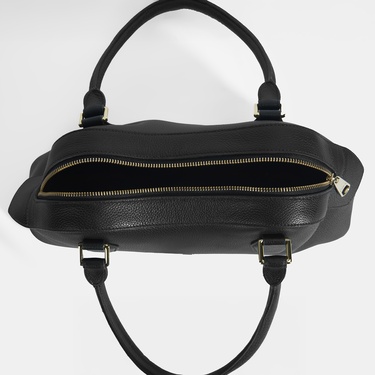  Kadın Siyah Deri Çanta Aksesuarlı Büyük Omuz Çantası