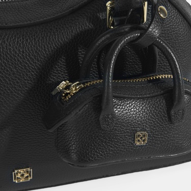  Kadın Siyah Deri Çanta Aksesuarlı Büyük Omuz Çantası