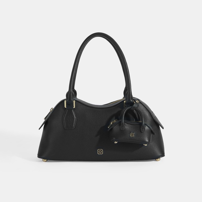  Kadın Siyah Deri Çanta Aksesuarlı Büyük Omuz Çantası