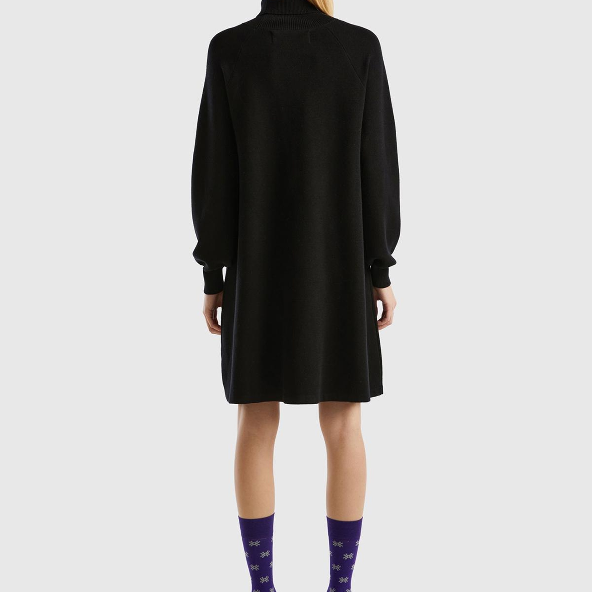 Kadın Siyah Koton Karışımlı Balıkçı Yaka Diz Midi Elbise