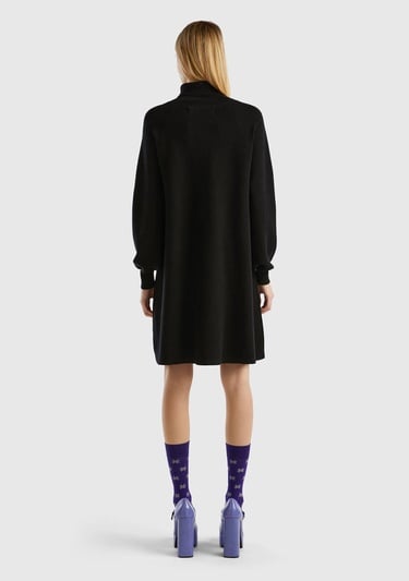  Kadın Siyah Koton Karışımlı Balıkçı Yaka Diz Midi Elbise