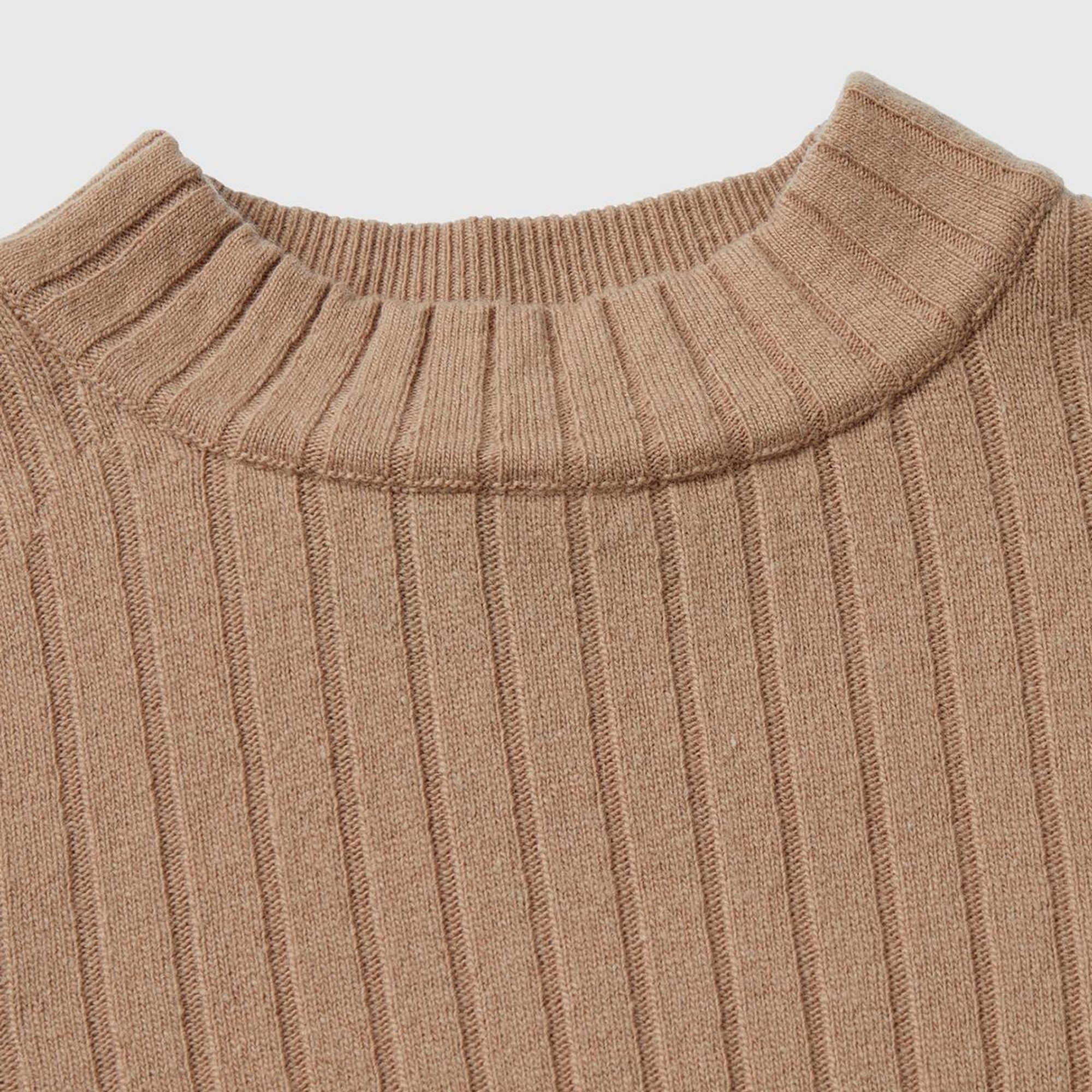 Kadın Kahverengi Yün Karışımlı Kol Ucu Yırtmaçlı Yarım Balıkçı Kazak