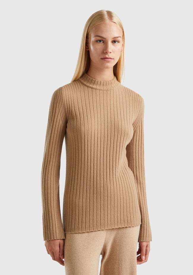  Kadın Kahverengi Yün Karışımlı Kol Ucu Yırtmaçlı Yarım Balıkçı Kazak