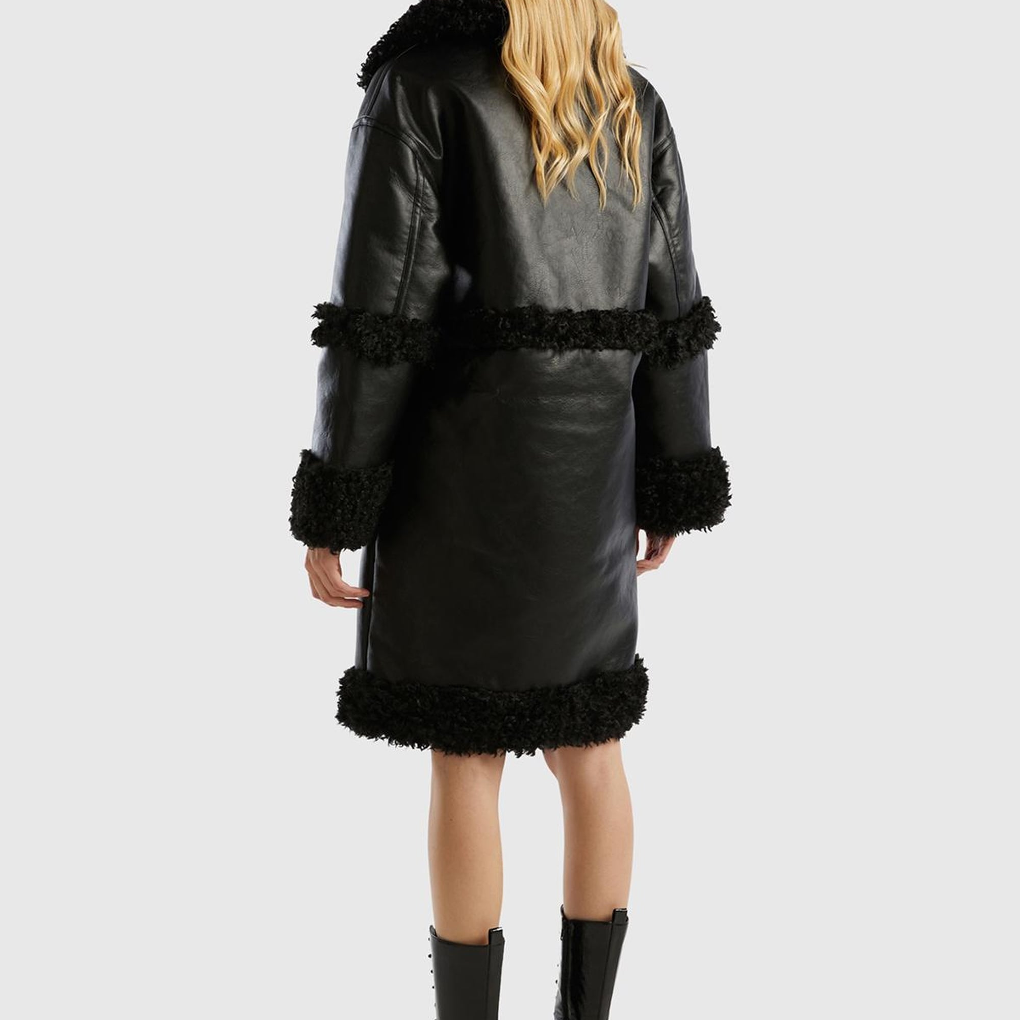 Kadın Siyah Suni Deri Palto