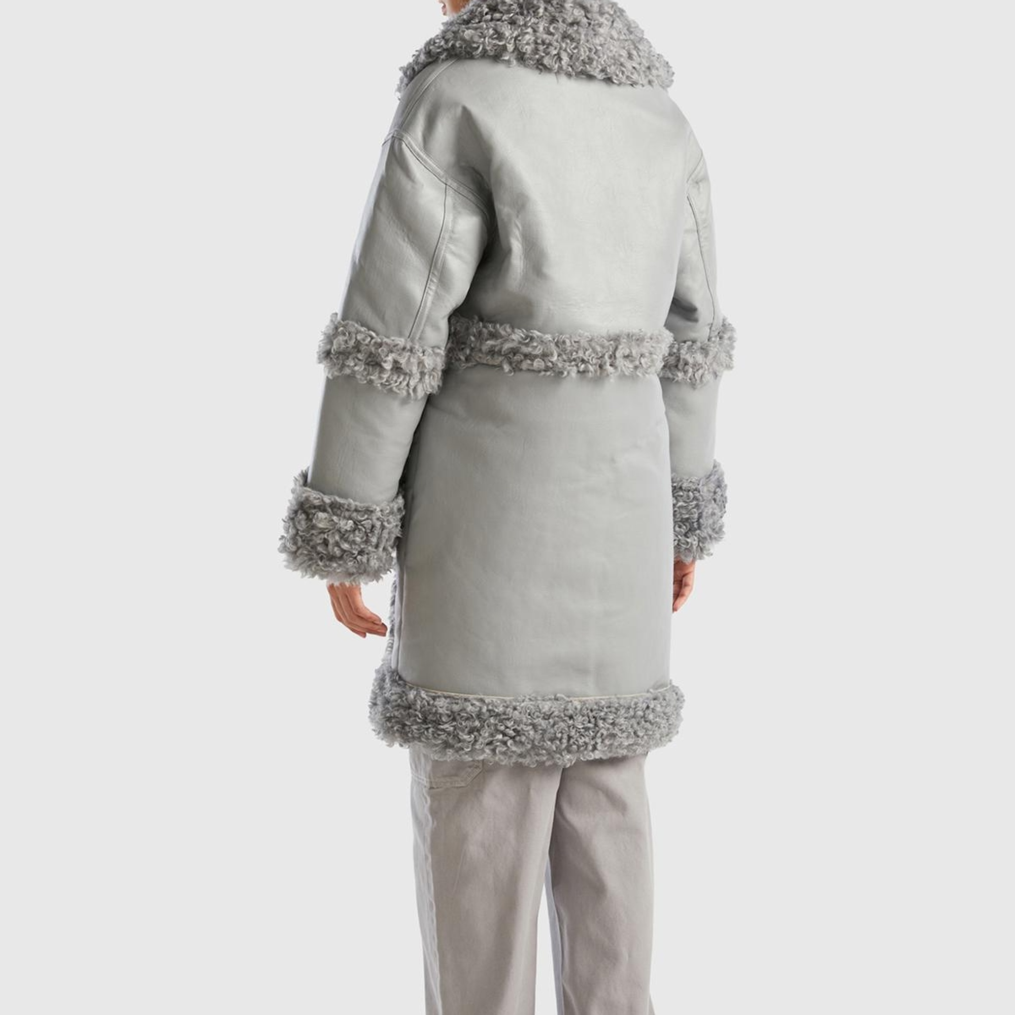 Kadın Açık Gri Suni Deri Palto