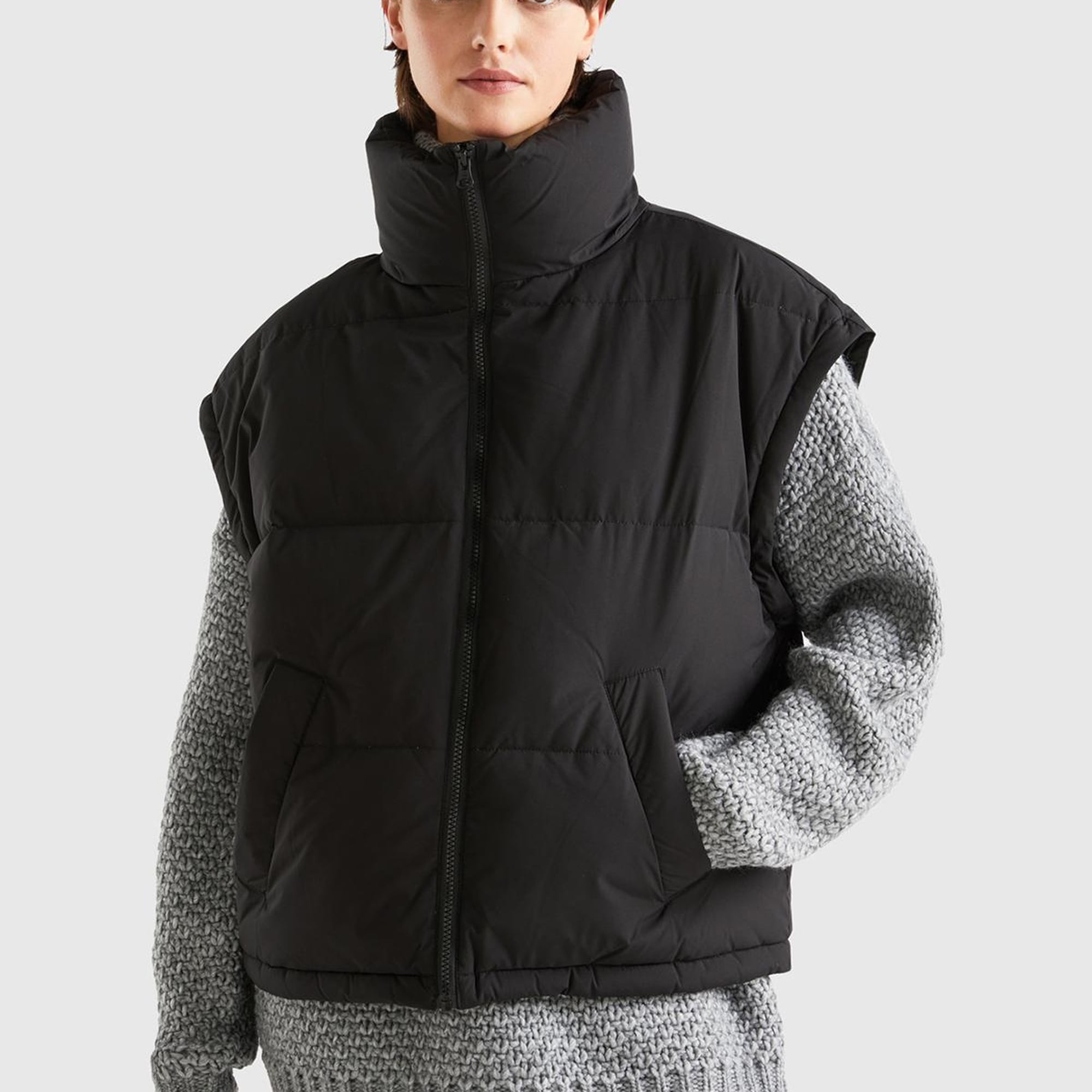 Kadın Siyah Kaz Tüyü Dolgulu Pufa Mont