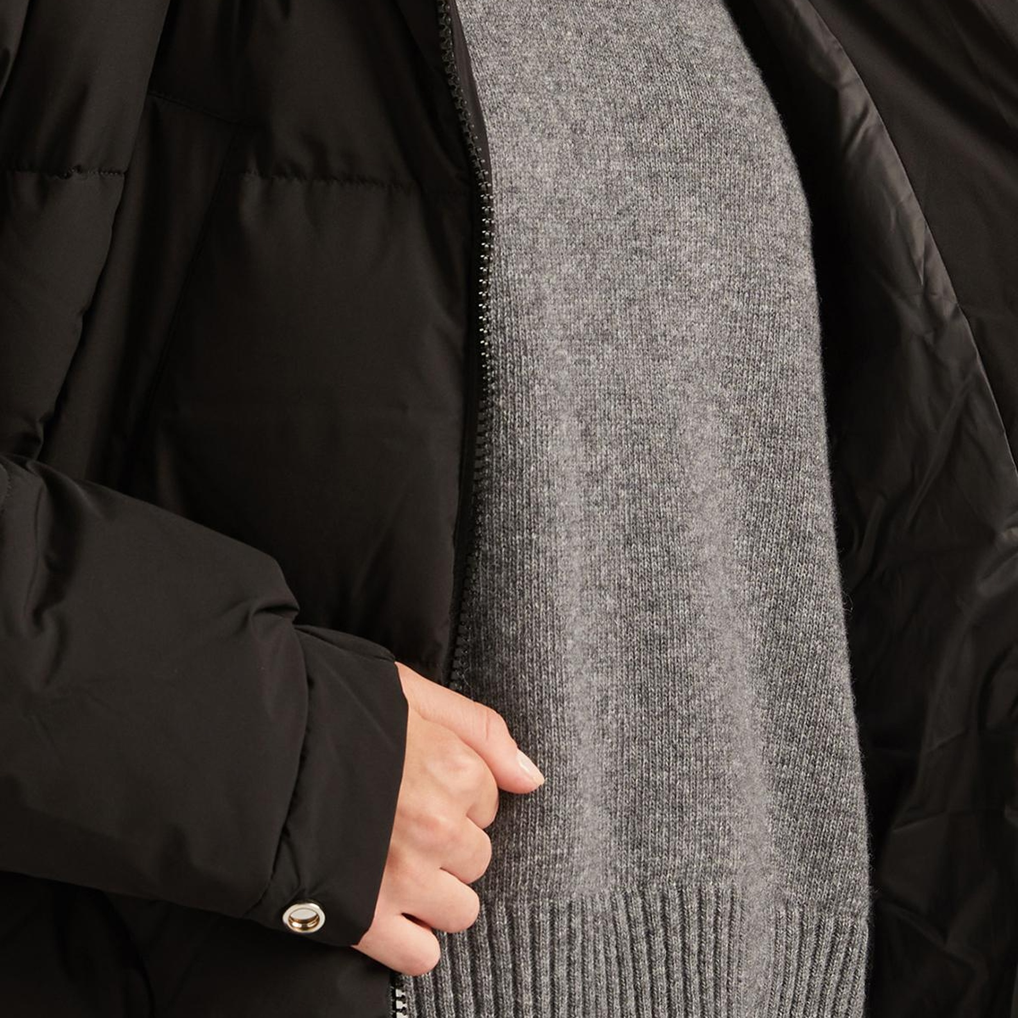 Kadın Siyah Kaz Tüyü Dolgulu Uzun Mont