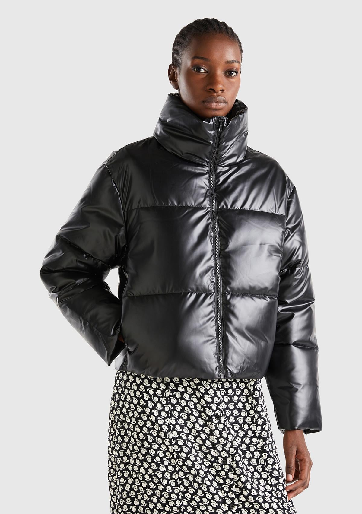  Kadın Siyah Pufa Mont