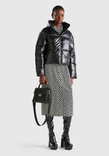 Kadın Siyah Pufa Mont