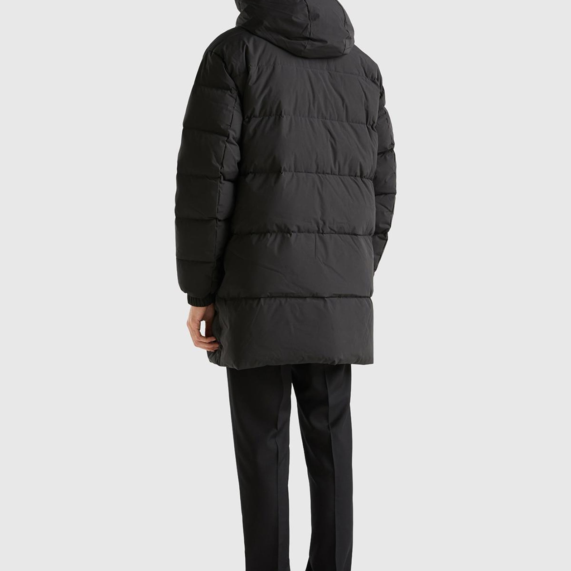 Erkek Siyah Uzun Kaz Tüyü Dolgulu Mont