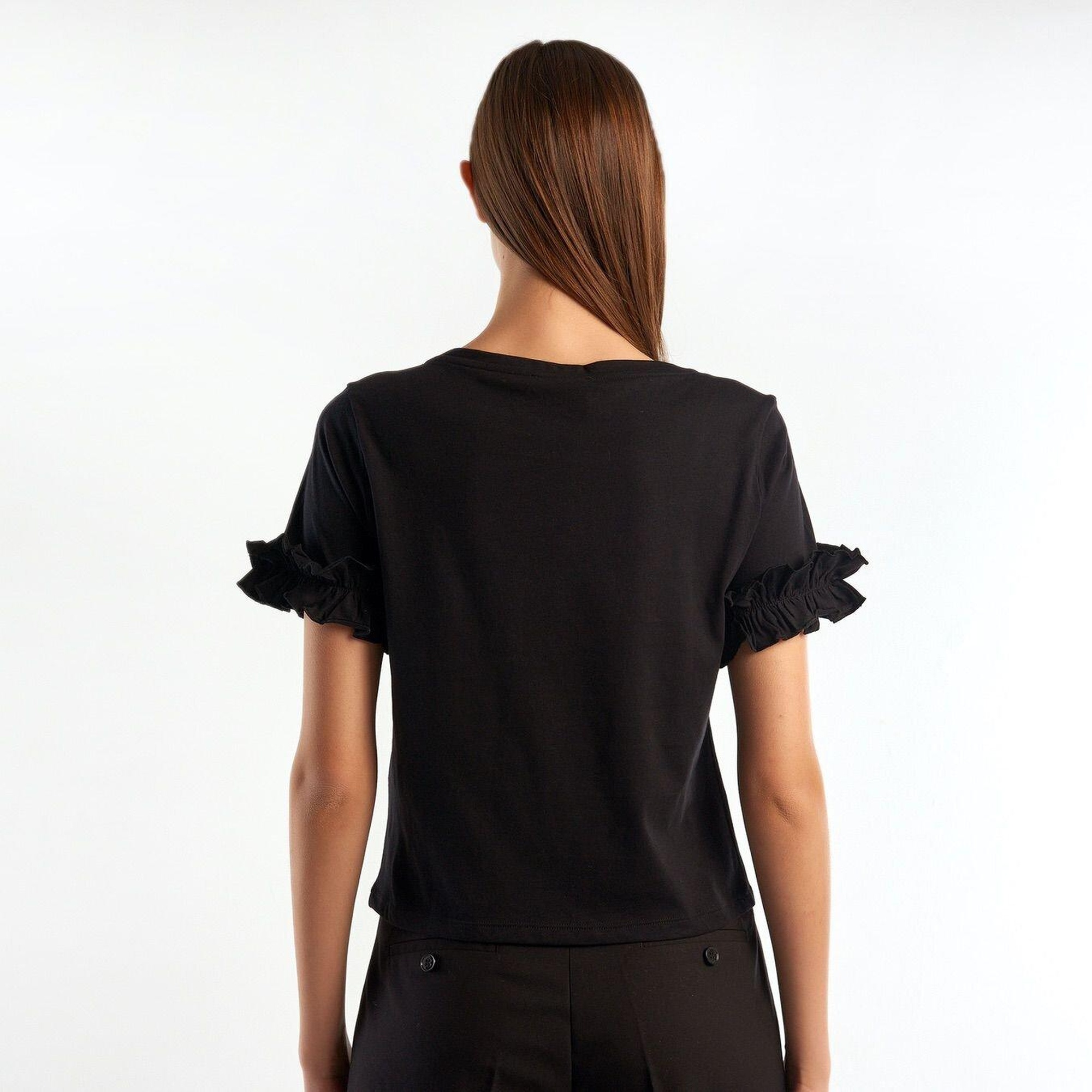 Kadın Siyah %100 Koton Kolu Fırfırlı T-Shirt