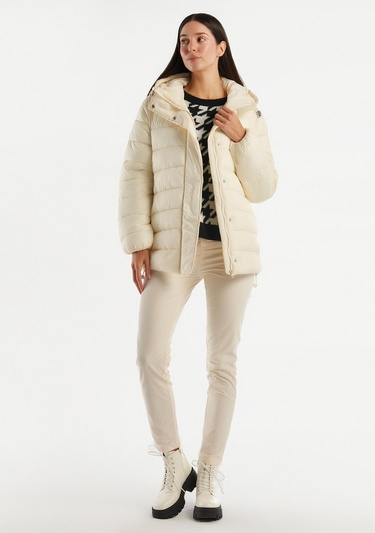  Kadın Krem  Pufa Mont