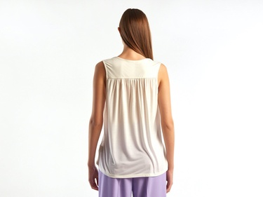  Kadın Krem %100 Liyosel V Yaka T-Shirt